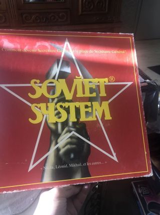 Soviet system jeu de societe