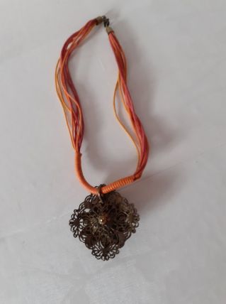 Collier Floral en métal