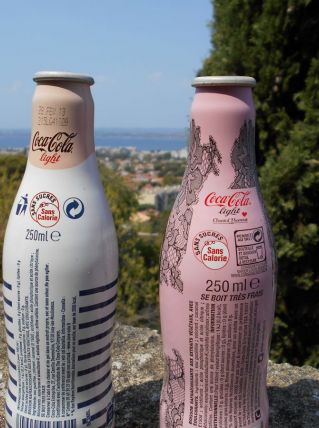 2 BOUTEILLES COCA COLA VIDE VINTAGE GAULTIER CHANTAL THOMAS