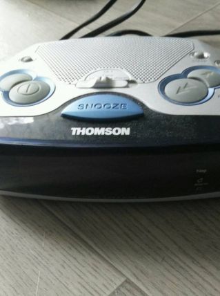 radio réveille thomson neuf