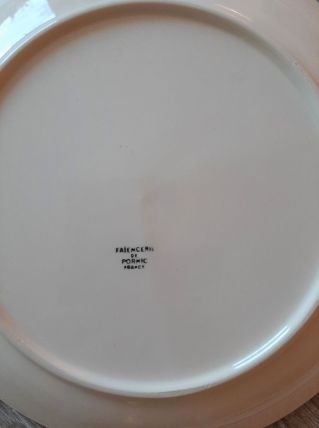 Assiette en faïence