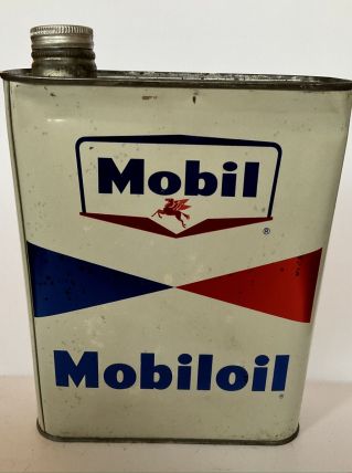 Ancien bidon d'huile MOBIL