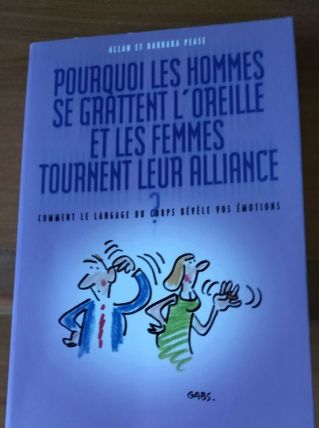 Pourquoi les hommes se grattent la tete et les femmes tourne