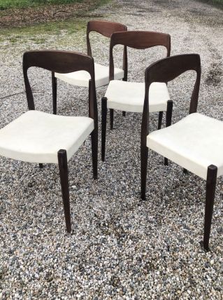 Suite de chaises scandinaves 