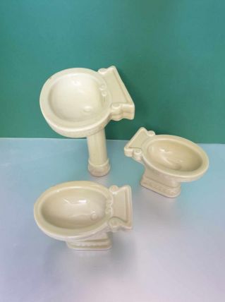 Ensemble de salle de bain miniature année 70