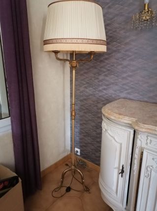 Magnifique lampadaire sur pied vintage 