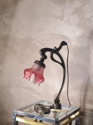 grande lampe  bronze et laiton  art nouveau et belle tulipe 