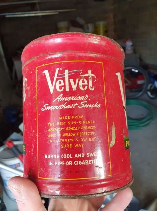 Boîte en métal encienne de cigarette à pipe tobacco