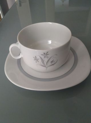 Ensemble raffiné en porcelaine de Bavière Schrinding