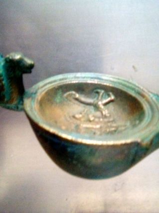 Lampe à huile en bronze