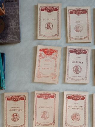 Lot de 30 "Les classiques pour tous" Librairie Hatier