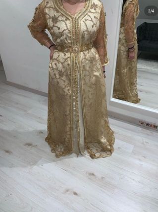 Caftan doré pailleté