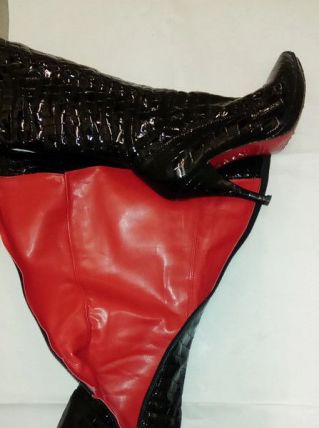 627* superbes bottes noires tout cuir sexy semelles rouges (