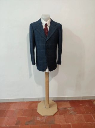 Gentil veste bleu gris a carreaux