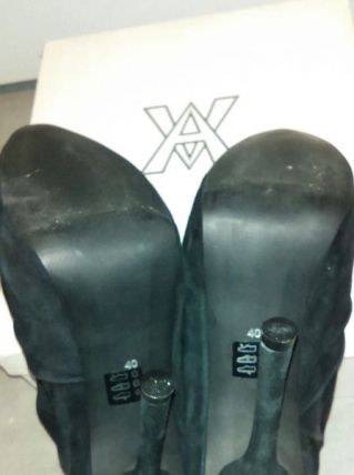 175* VIVIAN - boots sexy noirs tout cuir neufs (40)