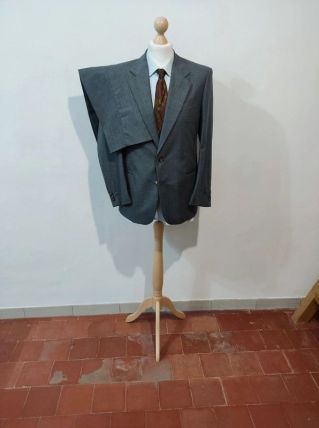 Classique costume gris en laine