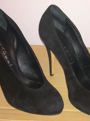 Casadei - superbes escarpins haut gamme cuir (p 38)