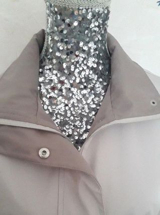 Magnifique parka beige sans capuche, lien à la taille T 42/4