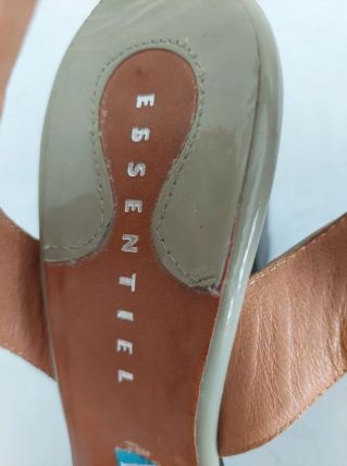 114C* Essentiel - Italy - superbes sandales cuir (39)