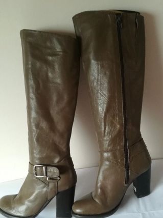 jmagnifiques bottes couleur taupe cuir (37)