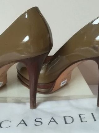 568B* escarpins tout cuir Casadei (37)