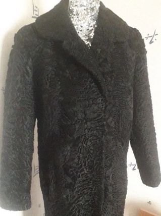 Magnifique long manteau épais noir formant des reflets + poc