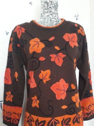 Magnifique pull/tunique chaud 23% laine, brodé