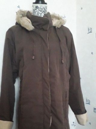 Magnifique manteau/parka marron avec capuche T. 46/48