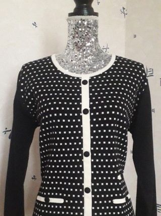 Magnifique pull très doux façon gilet. Création Française