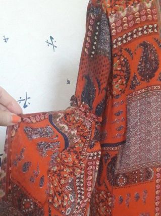 Magnifique blouse ample, voile imprimé, manches très évasées