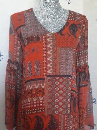 Magnifique blouse ample, voile imprimé, manches très évasées