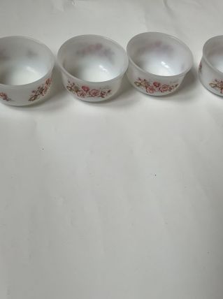 4 ramequins 3 tasses arcopal motif fleurs de cerisier