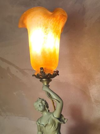 lampe 1900 laiton avec tulipe pate de verre signée tief ,56x