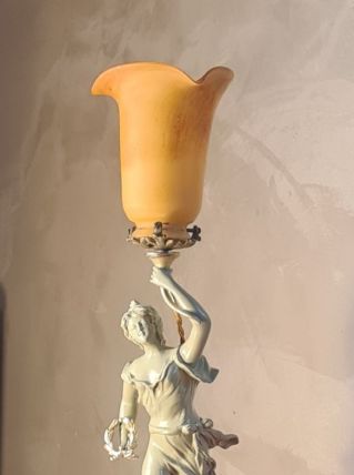 lampe 1900 laiton avec tulipe pate de verre signée tief ,56x