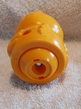 Figurine miniature grand format Poussin en plastique