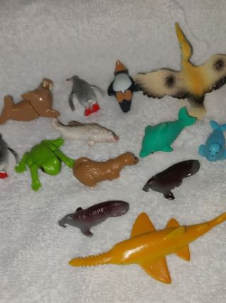 lot miniature animaux marin et d'eau pélican morse requin 