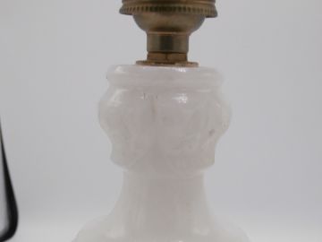Lampe avec pied en albâtre – Luckyfind Lampe avec pied en albâtre – Luckyfind