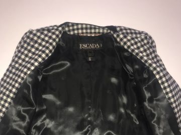 Veste Blazer ESCADA En Laine - Taille 40, Couleur Rouge, Occasion Très Bon état