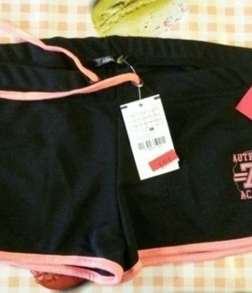 Short noir et rose 