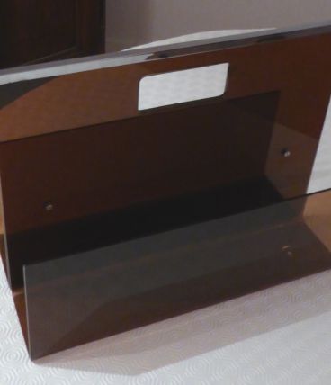 porte revue vintage en plexi fumé