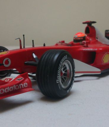 Voiture Ferrari miniature de collection 