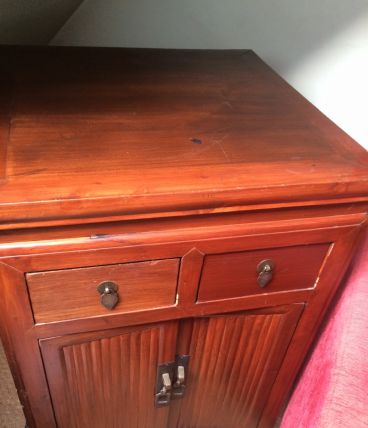 Jolie petite commode chinoise