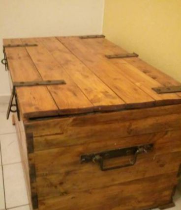 COFFRE VINTAGE ANNÉE 60 INDUSTRIEL