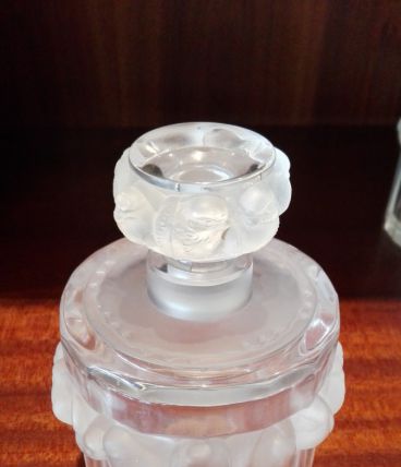 Flacon à parfum Lalique 
