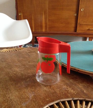 Pot à eau vintage "Pommes rouges" HENKEL