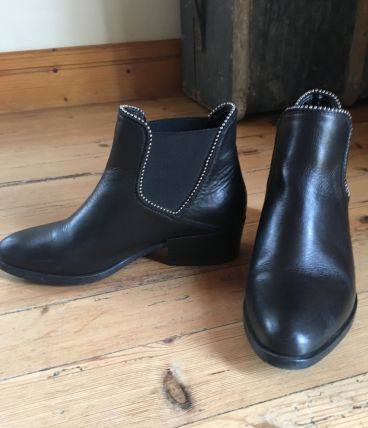 bottines noires André chelsea boots