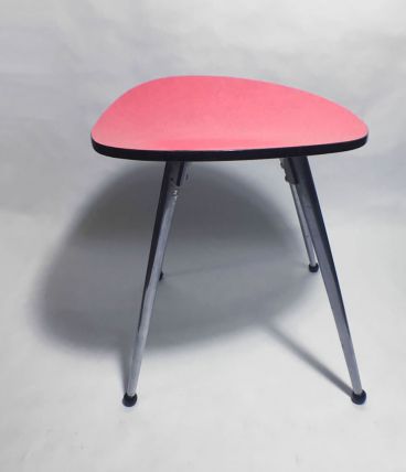 Tabouret formica rouge