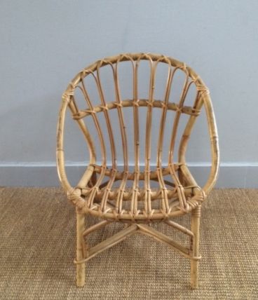 Fauteuil corbeille pour enfant en rotin