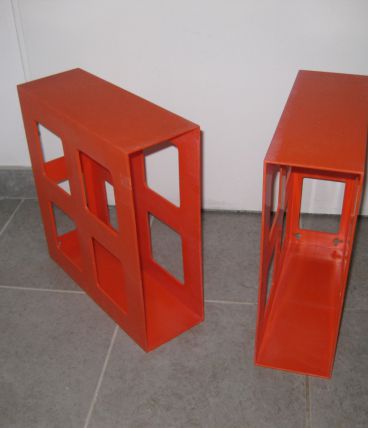 Etagères casiers plastique orange pour vinyles - vintage années 70