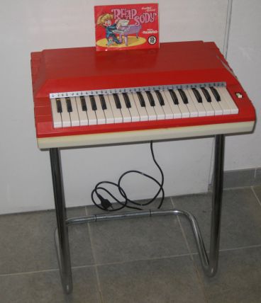 Piano jouet synthétiseur ruaro vintage années 70